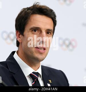 Handout Foto - Co-Präsident von Paris 2024 Kandidatur Tony Estanguet während der Paris 2024 Kandidatur Präsentation im SwissTech Auditorium, in Lausanne, Schweiz, am 11. Juli 2017. Foto von Philippe Millereau/Paris2024/ABACAPRESS.COM Stockfoto