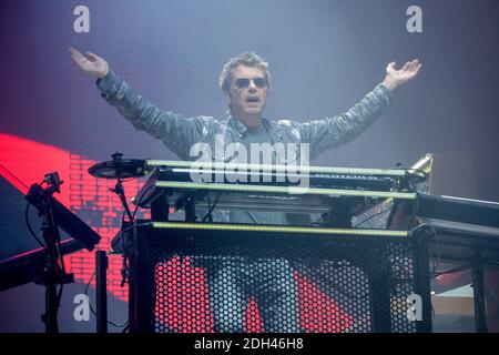 Jean Michel Jarre spielt live auf der Bühne des Festival Les Vieilles Charrues in Carhaix, Frankreich am 15. Juli 2017. Foto von Julien Reynaud/APS-Medias/ABACAPRESS.COM Stockfoto