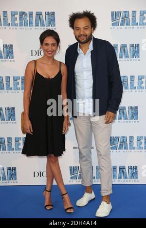 Amelle Chahbi und Fabrice Eboue bei der Premiere von Valerian am 25. Juli 2017 im Cite du Cinema in Paris, Frankreich. Foto von Jerome Domine/ABACAPRESS.COM Stockfoto