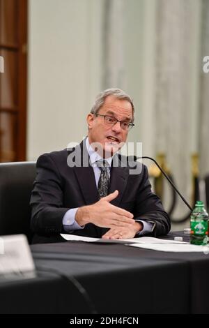 Washington, Vereinigte Staaten Von Amerika. Dezember 2020. Peter Swire, Elizabeth und Tommy Holder Chair of Law and Ethics, Georgia Tech Scheller College of Business, und Research Director, Cross-Border Data Forum erscheint vor einem Senatsausschuss für Handel, Wissenschaft, Und Transportation Hearing, um die Entwertung des Privacy Shield EU-USA und die Zukunft der transatlantischen Datenströme zu untersuchen, im Russell Senate Office Building auf dem Capitol Hill in Washington, DC, Mittwoch, 9. Dezember 2020. Quelle: Rod Lampey/CNP Credit: dpa/Alamy Live News Stockfoto