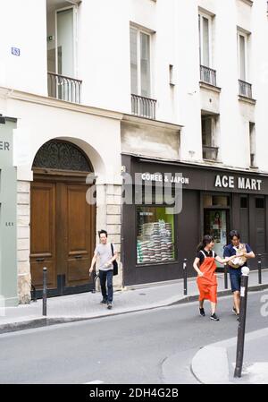 Vue generale des futurs nouveaux locaux du parti politique du President de la Republique, Emmanuel Macron, la Republique en Marche (LREM), dans la rue Saint Anne a Paris, France le 16 Aout 2017. Le mouvement macroniste devrait poser ses cartons en septembre. Foto von Eliot Blondt/ABACAPRESS.COM Stockfoto