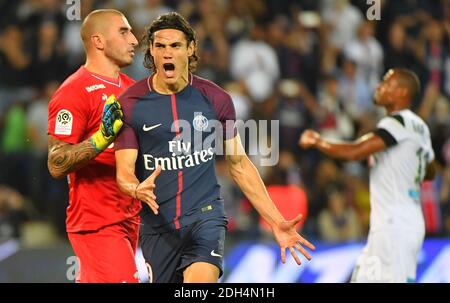 PSG's Edinson Cavani während des französischen Spiels der Ersten Liga PSG gegen SAINT Etienne, das am 25. August 2017 im Stadion Parc des Princes in Paris, Frankreich, stattfand. Foto von Christian Liewig/ABACAPRESS.COM Stockfoto