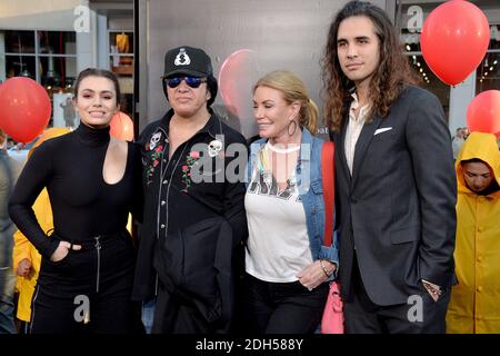 Sophie Simmons, Gene Simmons, Shannon Tweed und Nick Simmons besuchen die Premiere von IT im TCL Chinese Theatre am 5. September 2017 in Los Angeles, CA, USA. Foto von Lionel Hahn/ABACAPRESS.COM Stockfoto