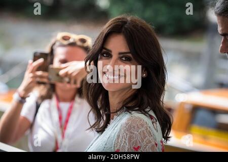 Javier Bardem, Penelope Cruz Nehmen Sie ein Boot, um zum Fotocall des Films "Loving Pablo" auf dem 74. Internationalen Filmfestival von Venedig (Mostra), Venedig, am 6. september 2017 zu gehen. Foto von Marco Piovanotto/ABACAPRESS.COM Stockfoto