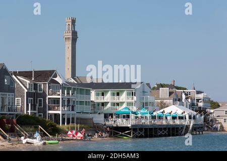 Das ikonische Boatslip Resort and Beach Club in Provincetown, Massachusetts an der Cape Cod Bay. Stockfoto