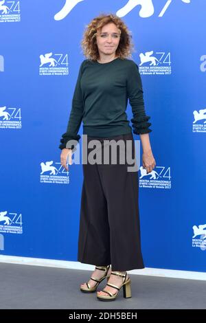 Valeria Golino beim Fotocall während des 74. Internationalen Filmfestivals von Venedig (Mostra di Venezia) am 08. September 2017 im Lido, Venedig, Italien. Foto von Aurore Marechal/ABACAPRESS.COM Stockfoto