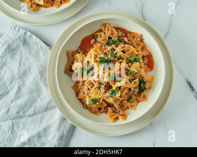 Farfelle und Hackfleisch ein Topf Pasta Gulasch Stockfoto