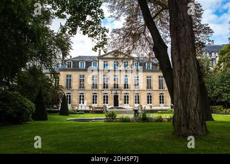 Garten - Illustration des Ministeriums für territoriale Kohäsion im Hotel de Castries im Rahmen der Europäischen Tage des Kulturerbes in Paris, Frankreich am 16. September 2017. Foto von David Boyer/ABACAPRESS.COM Stockfoto