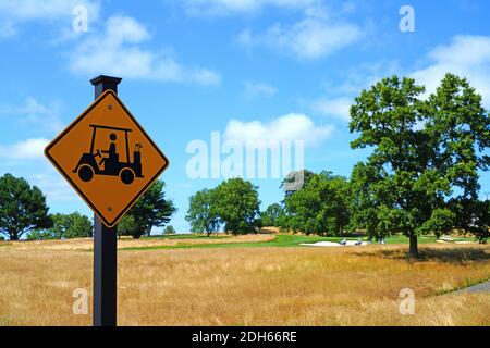 RED BANK, NJ –16 JUL 2020- Blick auf den Navesink Country Club, einen exklusiven Golfplatz in Monmouth County, New Jersey. Stockfoto