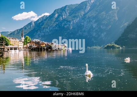 Hallstatt Dorf am Hallstatter See in österreichischen Alpen Österreich Stockfoto