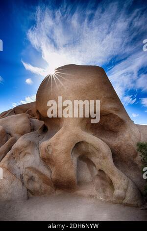 Schädelfelsen im Joshua Tree National Park Stockfoto