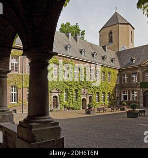 Kloster Rathaus, Mönchengladbach, Niederrhein, Nordrhein-Westfalen, Deutschland, Europa Stockfoto