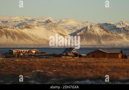 Arnarstapi auf der Snaefellsnes Halbinsel, Island, Europa im Winter Stockfoto