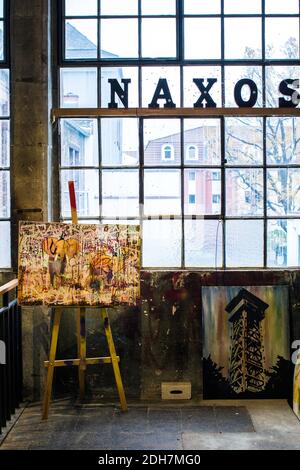 Das Atelier Naxoshalle ist ein Ausstellungsraum und wird auch als Ausstellungsraum in Frankfurt am Main, Hessen, Deutschland, genutzt Stockfoto