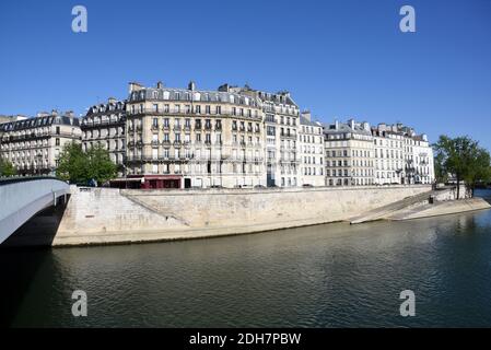 Paris (Frankreich): Immobilien, Immobilien entlang des Quai d’Orleans auf der natürlichen Flussinsel „ile Saint-Louis“, im 4. Arrondissement (Bezirk) Stockfoto