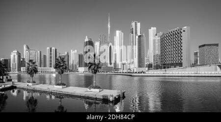 Dubai Marina mit luxuriösen Wolkenkratzern und Boote, Dubai, Arad Emiräte Stockfoto