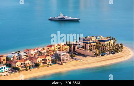 Dubai Marina mit luxuriösen Wolkenkratzern und Boote, Dubai, Arad Emiräte Stockfoto