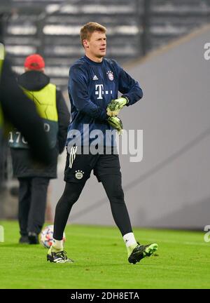 Alexander NUEBEL, Torwart FCB 35 Gymnastik, Stretching, Aufwärmen, Aufwärmen, Vorbereitung auf das Spiel, im Spiel FC BAYERN MÜNCHEN - LOKOMOTIVE MOSKAU 2-0 Fußball UEFA Champions League Gruppenphase in der Saison 2020/2021 in München, 9. Dezember 2020. © Peter Schatz / Alamy Live News Stockfoto