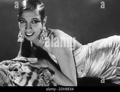 JOSEPHINE BAKER (1906-1975) Franco-amerikanische Entertainerin, Sängerin, Schauspielerin und französische Risistance-Agentin um 1930 Stockfoto