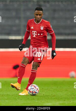 Bouna SARR, FCB 20 im Spiel FC BAYERN MÜNCHEN - LOKOMOTIVE MOSKAU 2-0 Fußball UEFA Champions League Gruppenphase in der Saison 2020/2021 in München, 9. Dezember 2020. © Peter Schatz / Alamy Live News Stockfoto