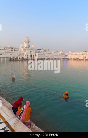 Germany, Nordrhein-Westfalen, Oberhausen, die Harmandir Sahib, wie der Goldene Tempel bekannt Stockfoto