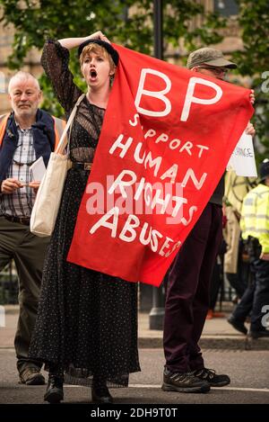 London, Großbritannien - 20. Juni 2019: Extinction Rebellion Aktivisten vor dem Natural History Museum während des Petroleum Group Awards Dinner Stockfoto