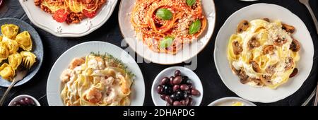 Panorama der italienischen Küche. Verschiedene Pastagerichte, Overhead flach lag Schuss Stockfoto