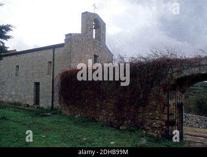 Banari, Sardinien, Italien. romanische Kirche Santa Maria di Cea (gescannt von Fujichrome Velvia) Stockfoto