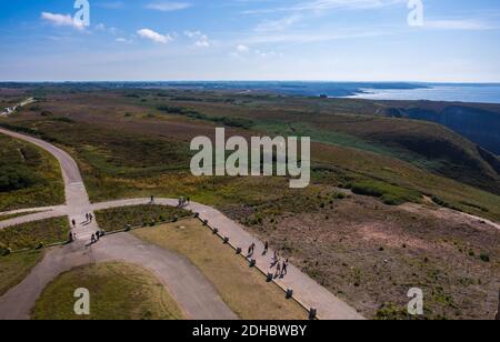 Frehel, Frankreich - 25. August 2019:Blick über die Küstenlandschaft der berühmten Halbinsel Cap Frehel vom Leuchtturm am Kap Frehel in der Bretagne in Nordwester Stockfoto