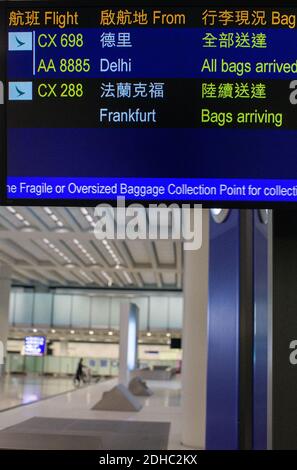 Schilder am Flughafen Hongkong Stockfoto