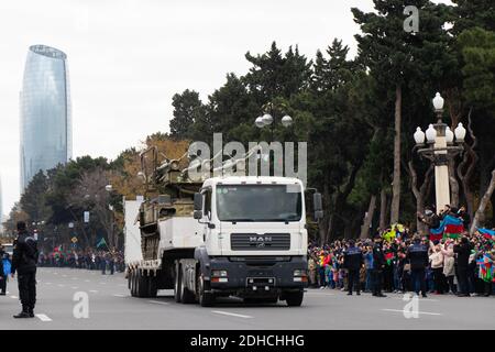 Armenische Luftwaffe Raketensystem von Aserbaidschan Armee gefangen genommen. 2K12 KUB Selbstfahrender Raketenwerfer. Baku - Aserbaidschan: 10. Dezember 2020. Stockfoto