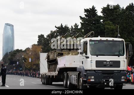 Armenische Luftwaffe Raketensystem von Aserbaidschan Armee gefangen genommen. 2K12 KUB Selbstfahrender Raketenwerfer. Baku - Aserbaidschan: 10. Dezember 2020. Stockfoto