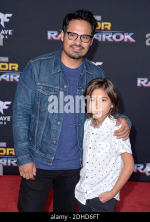 Michael Pena nimmt an der Premiere von Disney und Marvels 'Thor: Ragnarok' im El Capitan Theatre am 10. Oktober 2017 in Los Angeles, CA, USA Teil. Foto von Lionel Hahn/ABACAPRESS.COM Stockfoto