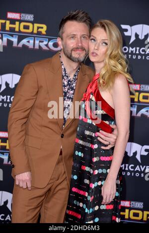 Chris Hardwick und Lydia Hearst besuchen am 10. Oktober 2017 die Premiere von Disney und Marvels 'Thor: Ragnarok' im El Capitan Theatre in Los Angeles, CA, USA. Foto von Lionel Hahn/ABACAPRESS.COM Stockfoto