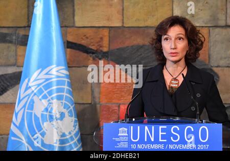 Die ehemalige französische Kulturministerin Audrey Azoulay steht am 10. November 2017 am Hauptsitz der UNESCO in Paris, nachdem die UNESCO-Mitgliedstaaten ihre Ernennung zum Leiter der Kulturagentur genehmigt hatten. Foto von Christian Liewig/ABACAPRESS.COM Stockfoto