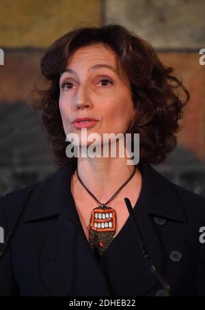 Die ehemalige französische Kulturministerin Audrey Azoulay steht am 10. November 2017 am Hauptsitz der UNESCO in Paris, nachdem die UNESCO-Mitgliedstaaten ihre Ernennung zum Leiter der Kulturagentur genehmigt hatten. Foto von Christian Liewig/ABACAPRESS.COM Stockfoto