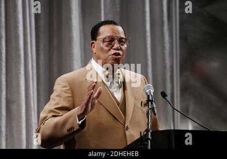 Der Islamminister Louis Farrakhan überbringt Präsident Donald Trump während einer Pressekonferenz am 16. November 2017 im Watergate Hotel in Washington DC eine Botschaft. Fotograf: Olivier Douliery/Abaca Press Stockfoto