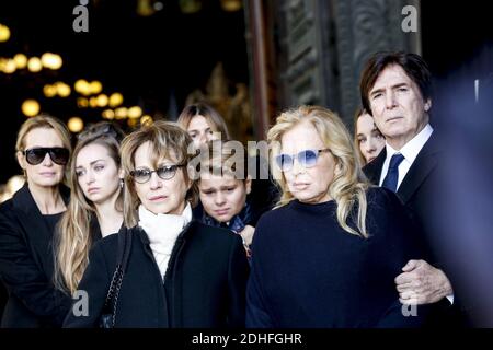 Estelle Lefebure, Emma Smet, Nathalie Baye, Sylvie Vartan, Tony Scotti während der Trauerfeier für den französischen Sänger Johnny Hallyday in der Eglise de la Madeleine (La Madeleine Kirche) in Paris am 9. Dezember 2017. Foto vonDenis Allard/Pool/ABACAPRESS.COM Stockfoto