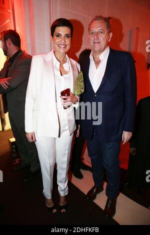 Cristina Cordula und ihr Mann Frederic Cassin nehmen am 'LINK pour AIDES' Dinner Teil, das am 11. Dezember 2017 im Pavlllon Cambon in Paris in Paris, Frankreich, stattfand. Foto von Jerome Domine/ABACAPRESS. KOM Stockfoto