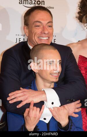 Moises Arias, Jean-Claude Van Damme besucht die Amazon TV-Serie "Jean Claude Van Johnson" Premiere im Le Grand Rex am 13. Dezember 2017. Foto von Nasser Berzane/ABACAPRESS.COM Stockfoto