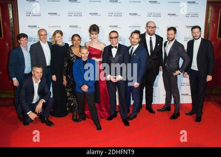 Jay Marine, Frederic Duval Patron Amazon France, Bar Paly, Phylicia Rashad, Moises Arias, Kat Foster, Jean-Claude Van Damme, David Callaham, Peter Atencio, Tim Peper, zu Gast bei der Amazon TV-Serie 'Jean Claude Van Johnson' Premiere im Le Grand Rex am 13. Dezember 2017. Foto von Nasser Berzane/ABACAPRESS.COM Stockfoto