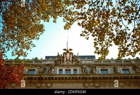 Aufnahme des Daches eines alten Gebäudes Stockfoto