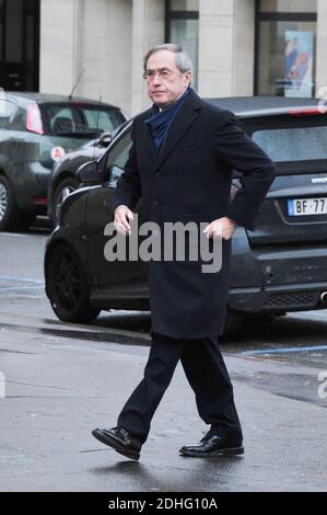 Claude Gueant bei der Beerdigung von Andree Sarkozy aka Dadue, Mutter des ehemaligen französischen Präsidenten Nicolas Sarkozy, in der Saint-Jean-Baptiste Kirche in Neuilly-Sur-seine, Frankreich am 18. Dezember 2017. Foto von ABACAPRESS.COM Stockfoto