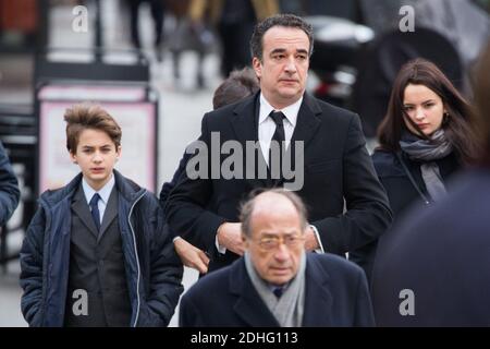 Olivier Sarkozy nimmt am 18. Dezember 2017 an der Beerdigung von Andree Sarkozy alias Dadue, Mutter des ehemaligen französischen Präsidenten Nicolas Sarkozy, in der Saint-Jean-Baptiste Kirche in Neuilly-Sur-seine, Frankreich, Teil. Foto von ABACAPRESS.COM Stockfoto