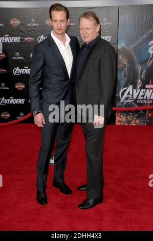 Alexander Skarsgard und Stellan Skarsgard bei DEN AVENGERS. WELTPREMIERE HOLLYWOOD LOS ANGELES CALIFORNIA USA 04/11/2012 Stockfoto