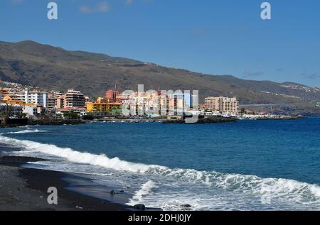Spanien, Kanarische Inseln, Teneriffa, Dorf Candelaria am Atlantik Stockfoto
