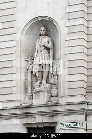 London, England, Großbritannien. Statue von Bartolomeu / Bartholemew Dias (portugiesischer Entdecker - erster Europäer, der bekannt ist, um das Horn von Afrika gesegelt zu haben, 1488 Stockfoto