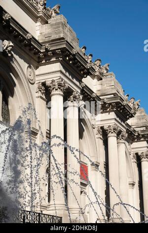 Das Metropolitan Museum of Art ist ein historisches Wahrzeichen im Beaux-Arts-Stil in New York City, USA Stockfoto