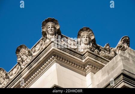 Das Metropolitan Museum of Art ist ein historisches Wahrzeichen im Beaux-Arts-Stil in New York City, USA Stockfoto