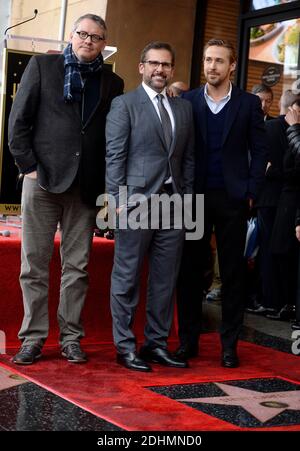 Adam McKay, Steve Carel und Ryan Gosling nehmen am 6. Januar 2016 am Hollywood Walk of Fame in Los Angeles, CA, USA, an einer Zeremonie Teil, bei der der Schauspieler Steve Carell mit einem Stern geehrt wird. Foto von Lionel Hahn/ABACAPRESS.COM Stockfoto